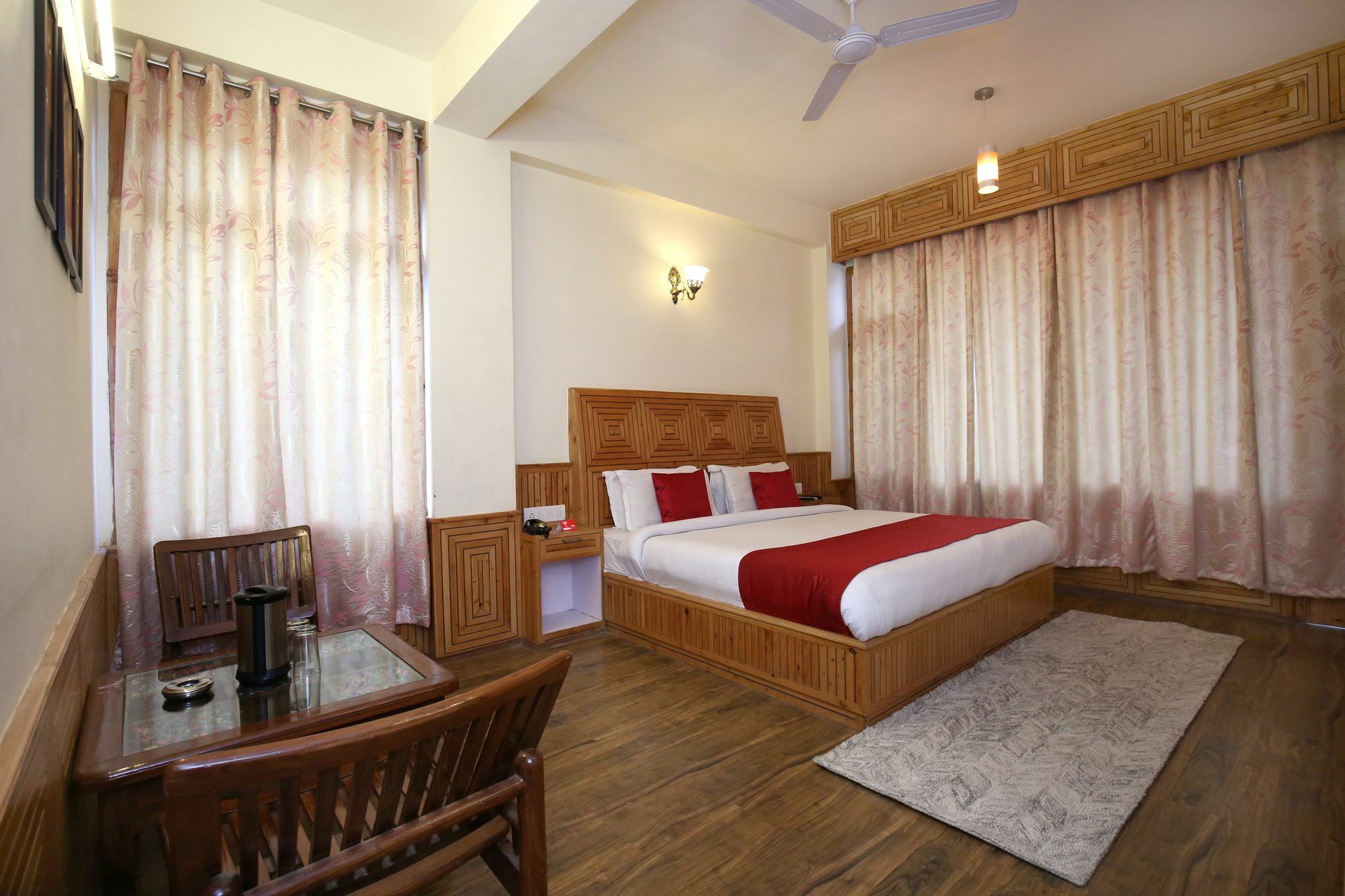 מנאלי Oyo 10116 Hotel Rhythm Retreat מראה חיצוני תמונה